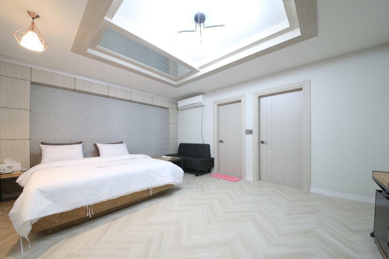 Eco Hotel Мокпо Экстерьер фото