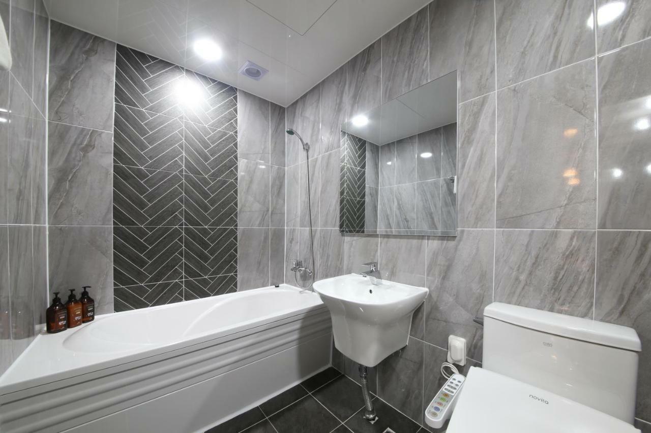 Eco Hotel Мокпо Экстерьер фото