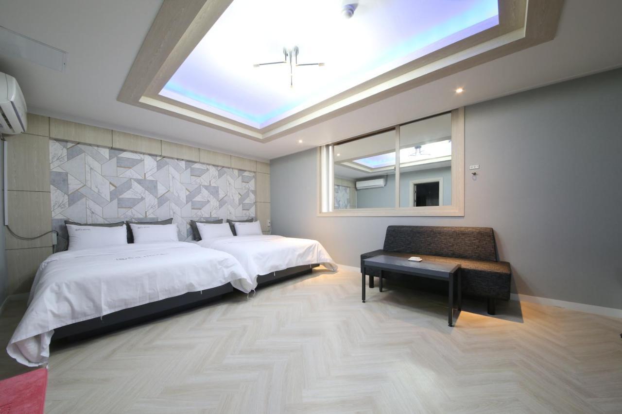 Eco Hotel Мокпо Экстерьер фото